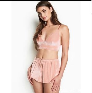 L Victoria's secret velvet set